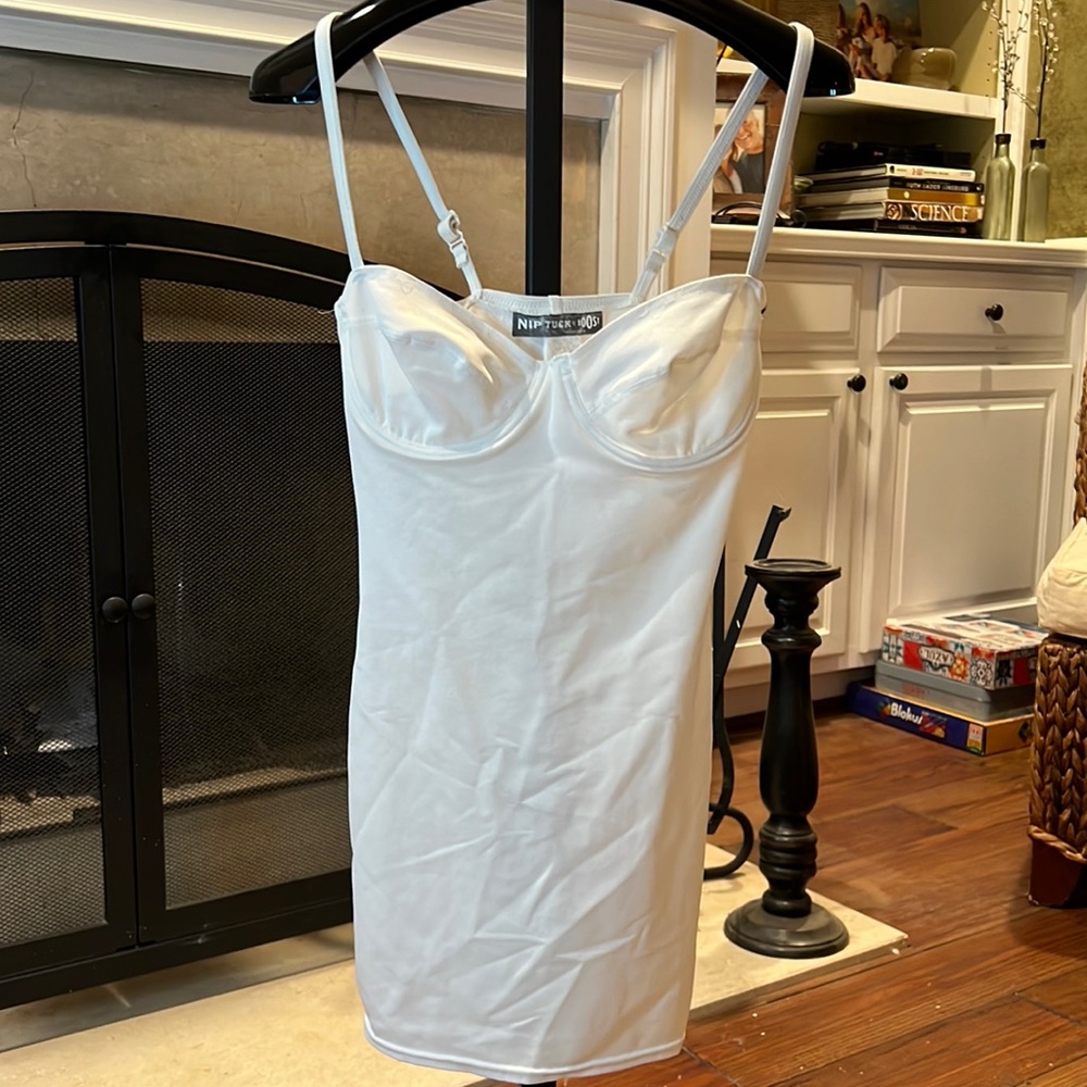 Nip Tuck Boost White Shape Wear Medium - image 1